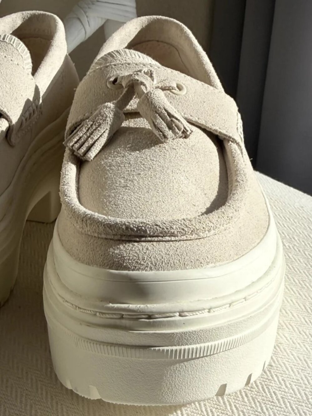 Converse Chuck Taylor All Star Lugged Heel Loafer Suede Tassel Beige 8.5 New - Picture 6 of 16
